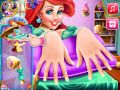 Игра Спа за нокти на принцезата русалка онлајн Игра Спа за нокти на принцезата русалка онлајн