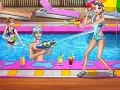 Игра Семеен Време покрај Базенот онлајн