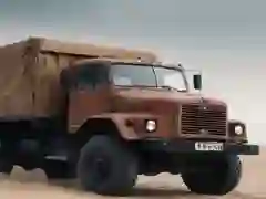 Игра Приказна со офроуд камион онлајн Игра Приказна со офроуд камион онлајн